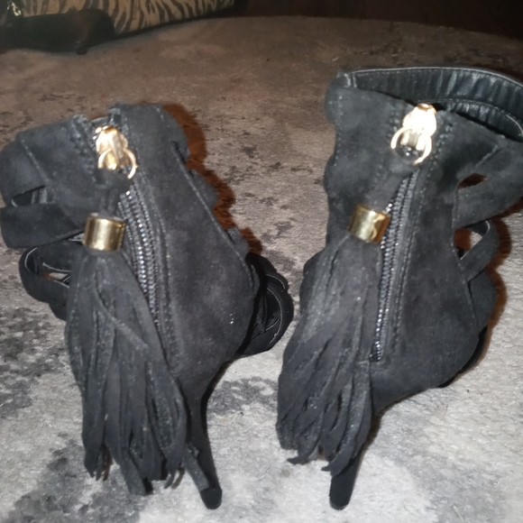 LADIES OPEN PUMPS BY OLIVIA FERRAGAMO - Picture 3 of 4